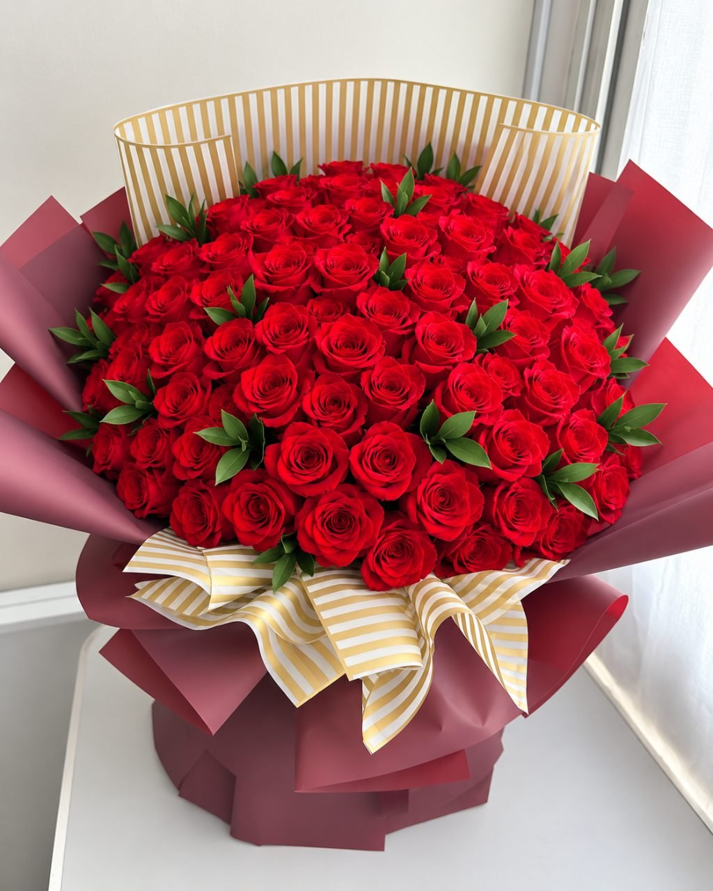 Buquê com 100 Rosas Colombianas